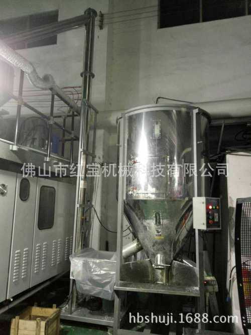 15条生产线实拍 立式搅拌机与螺旋搅拌机的高效协同