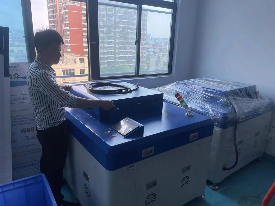 真空搅拌脱泡机 大容量聚氨酯硅胶制品生产的行星式搅拌解决方案